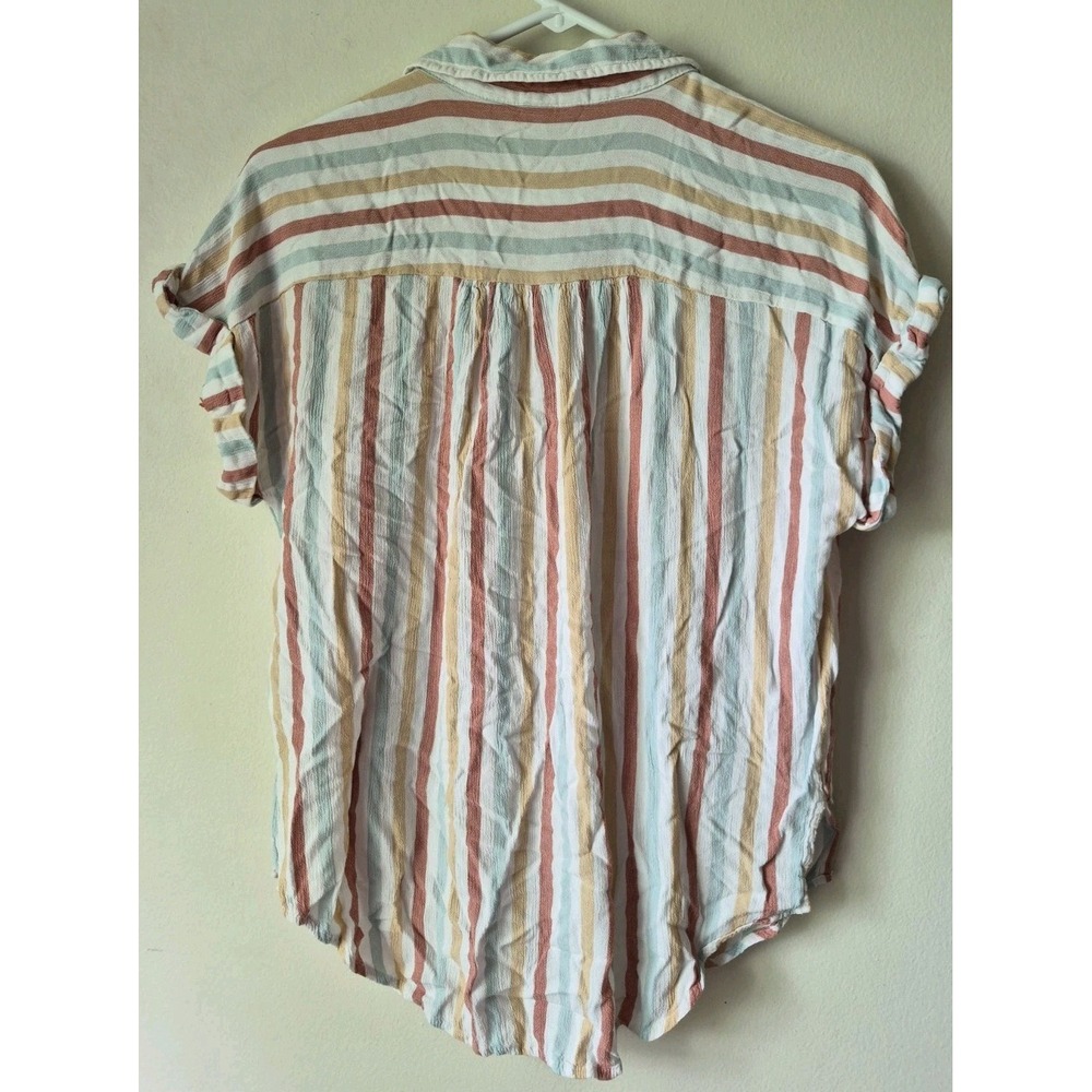 a.n.a. (A New Approach) Women's Short-Sleeve Button-down Striped Blouse Size L - Picture 2 of 4